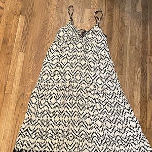 Billabong chevron maxi dress